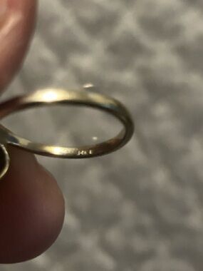 Amethyst set in 14k white gold